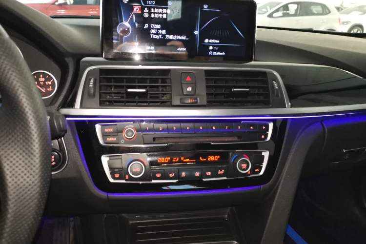 Used BMW 3 Series 2016 316Li Fashion Model Audio And AC Panel