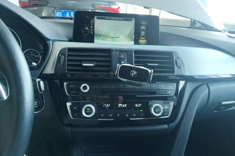 Used BMW 3 Series 2016 328Li Fashion Model Audio And AC Panel