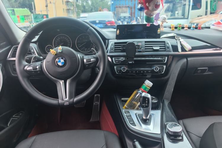 Used BMW 3 Series 2016 320Li Ambition Model Center Console