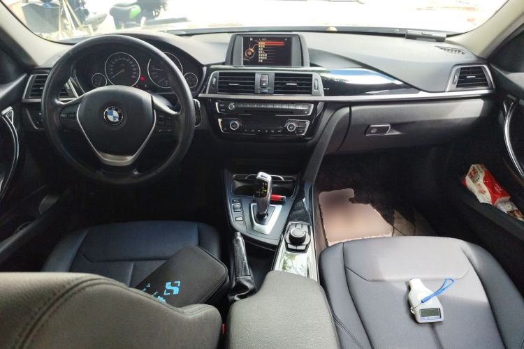 Used BMW 3 Series 2016 320Li Ambition Model Center Console