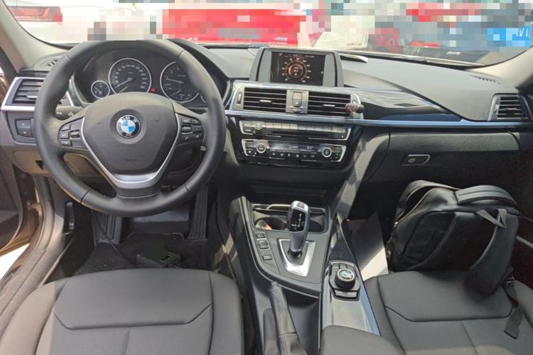 Used BMW 3 Series 2016 320Li Ambition Model Center Console