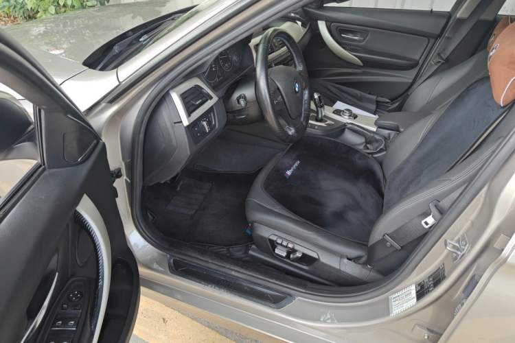 Used BMW 3 Series 2016 320i Fashion Model Driver Seat