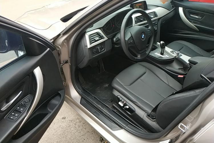 Used BMW 3 Series 2016 320i Fashion Model Driver Seat