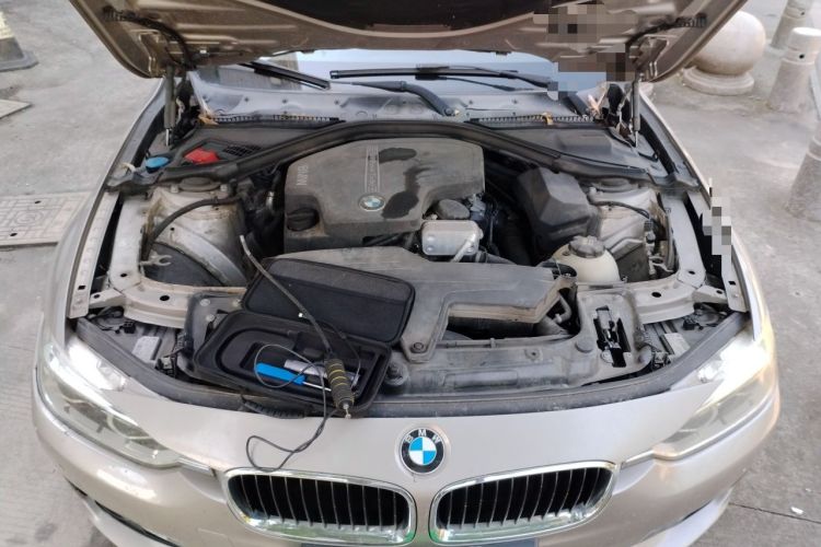 Used BMW 3 Series 2016 320Li Fashion Model Engine Bay