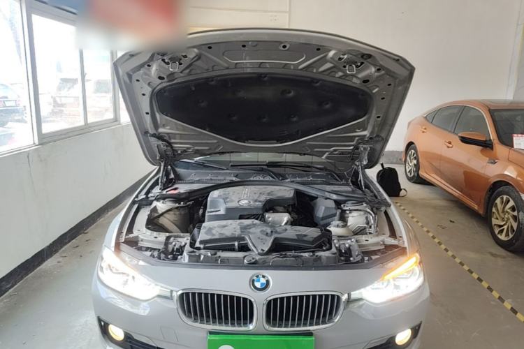 Used BMW 3 Series 2016 328Li Fashion Model Engine Bay