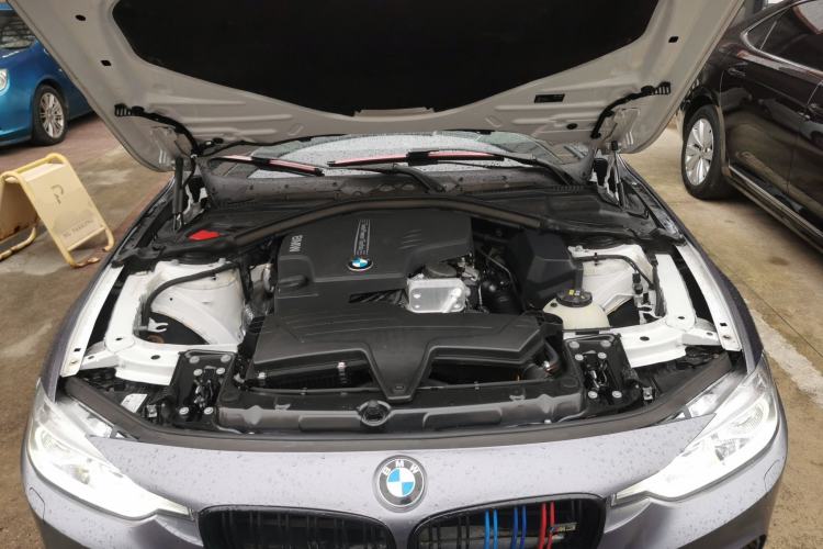 Used BMW 3 Series 2016 320i Fashion Model Engine Bay