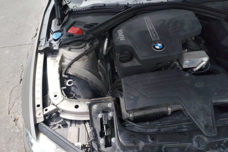 Used BMW 3 Series 2016 320Li Ambition Model Engine Bay Right