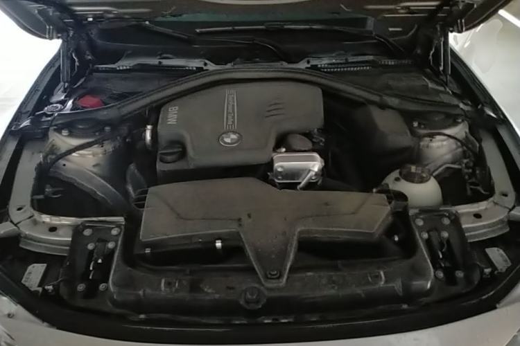 Used BMW 3 Series 2016 320Li Ambition Model Engine Bay