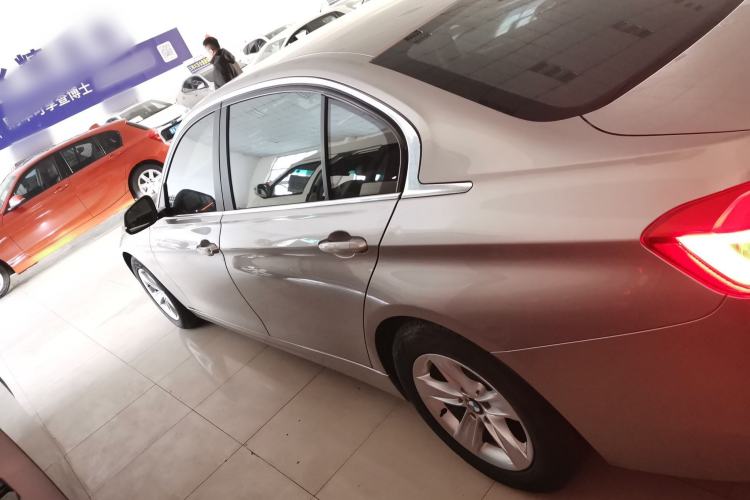 Used BMW 3 Series 2016 316Li Fashion Model Exterior 3