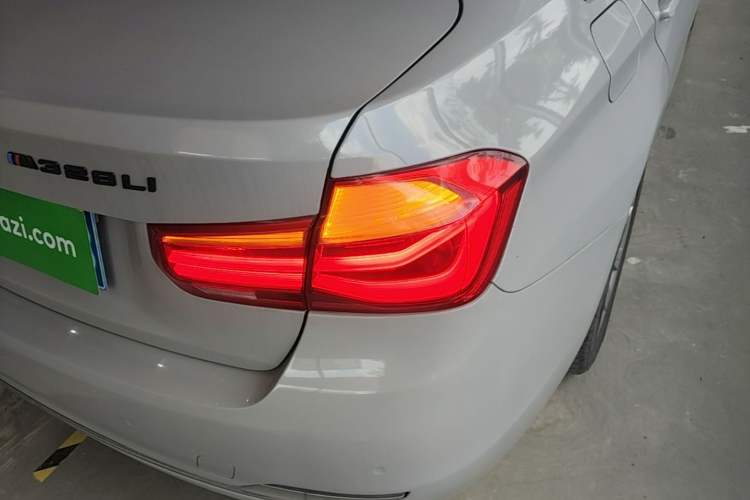 Used BMW 3 Series 2016 328Li Fashion Model Exterior 3