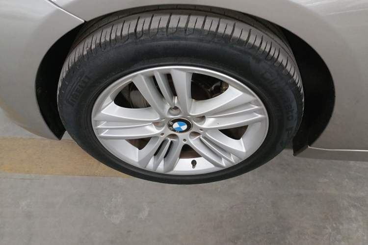 Used BMW 3 Series 2016 320Li Ambition Model Exterior 4