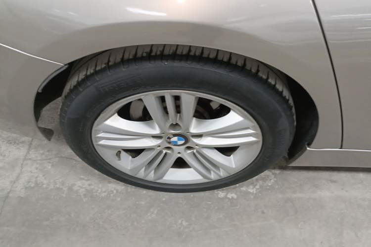 Used BMW 3 Series 2016 320Li Ambition Model Exterior 5