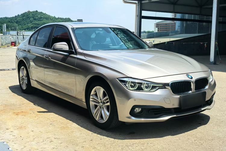 Used BMW 3 Series 2016 320i Fashion Model Exterior 5