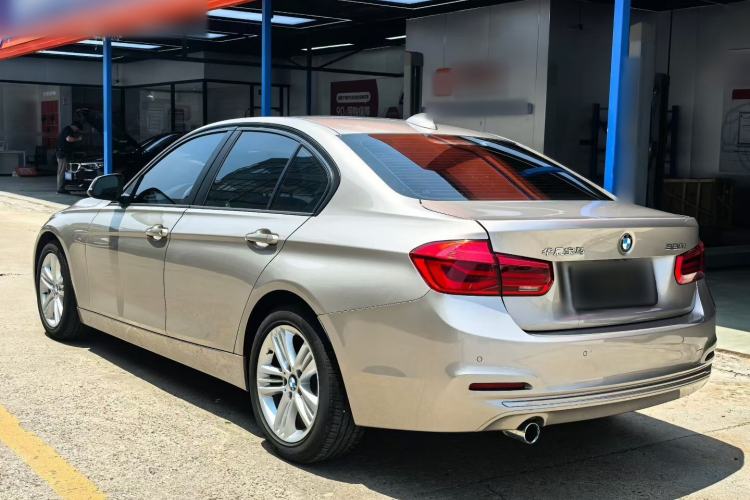 Used BMW 3 Series 2016 320i Fashion Model Exterior 8