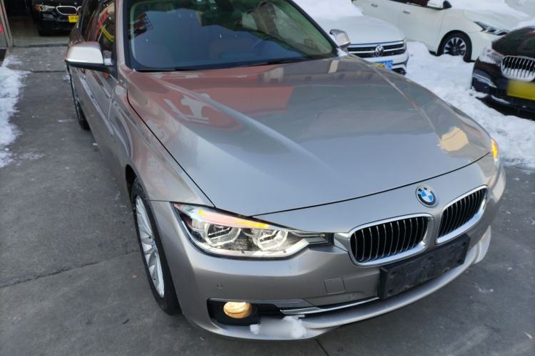 Used BMW 3 Series 2016 320Li Luxury Design Package Front Right 45 Deg