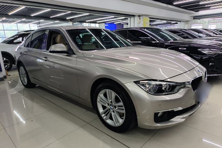 Used BMW 3 Series 2016 320Li Fashion Model Front Right 45 Deg