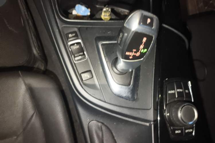 Used BMW 3 Series 2016 320Li Ambition Model Gear Lever