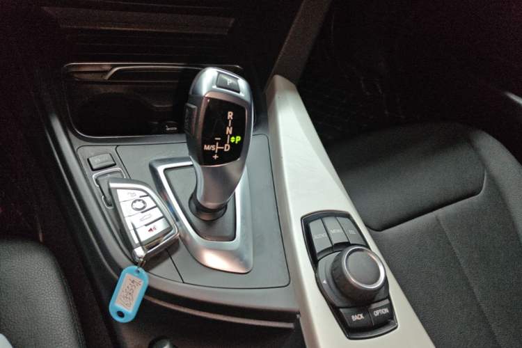 Used BMW 3 Series 2016 320Li Ambition Model Gear Lever