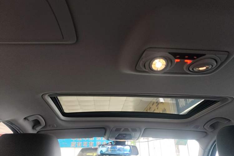 Used BMW 3 Series 2016 328Li Fashion Model Headliner