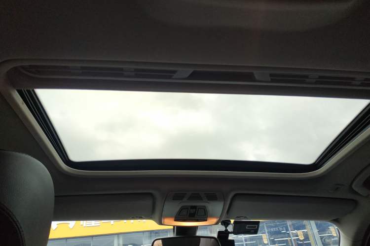 Used BMW 3 Series 2016 320i Fashion Model Headliner