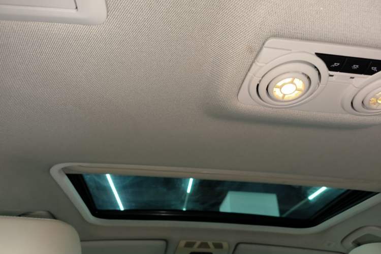 Used BMW 3 Series 2016 320Li Fashion Model Headliner