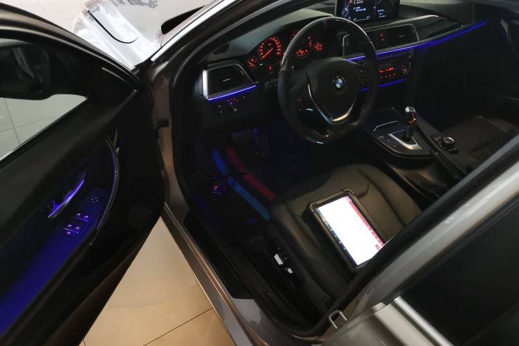 Used BMW 3 Series 2016 316Li Fashion Model Interior 3