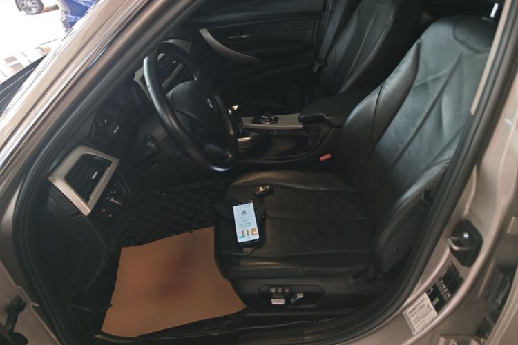 Used BMW 3 Series 2016 320Li Fashion Model Left Front Seat