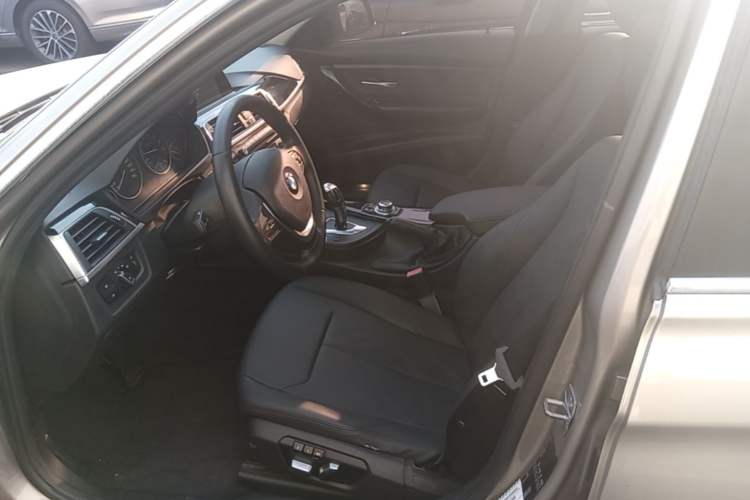 Used BMW 3 Series 2016 320Li Fashion Model Left Front Seat
