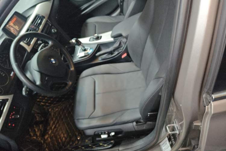 Used BMW 3 Series 2016 320Li Ambition Model Left Front Seat