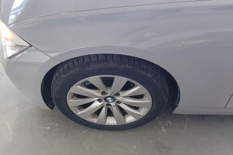 Used BMW 3 Series 2016 328Li Fashion Model Left Front Wheel Hub