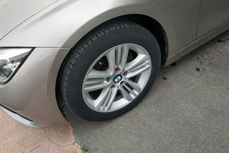 Used BMW 3 Series 2016 320i Fashion Model Left Front Wheel Hub