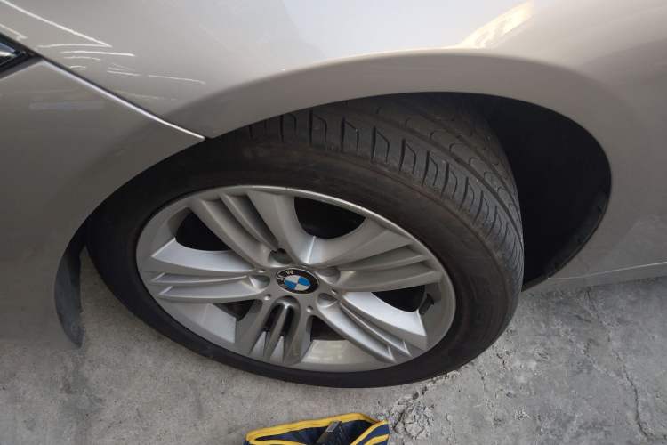 Used BMW 3 Series 2016 320i Fashion Model Left Front Wheel Hub