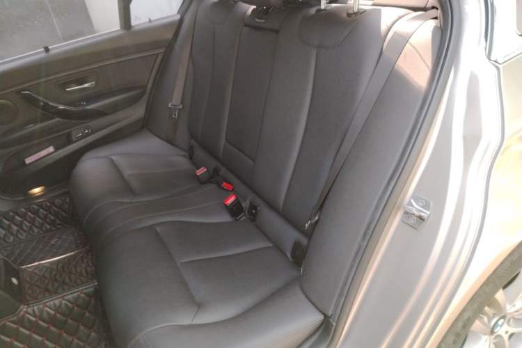 Used BMW 3 Series 2016 320Li Fashion Model Left Rear Seat