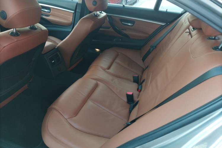 Used BMW 3 Series 2016 320Li Luxury Design Package Left Rear Seat