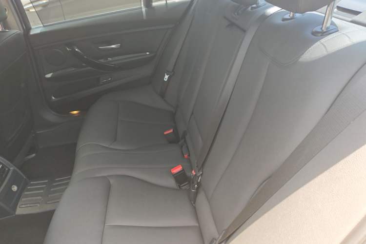 Used BMW 3 Series 2016 320Li Ambition Model Left Rear Seat