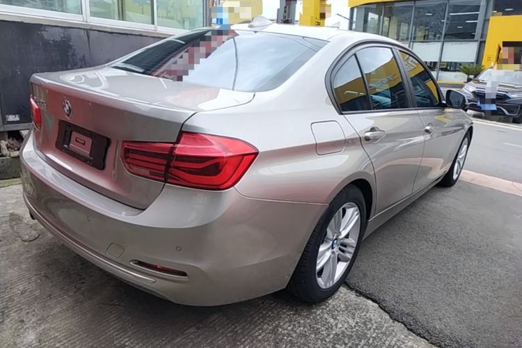 Used BMW 3 Series 2016 320i Fashion Model Rear Right 45 Deg
