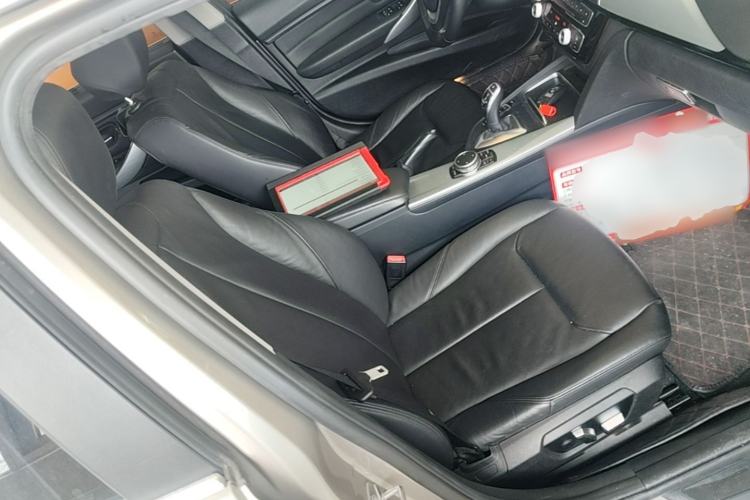 Used BMW 3 Series 2016 328Li Fashion Model Right Front Seat