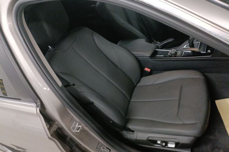 Used BMW 3 Series 2016 320Li Ambition Model Right Front Seat