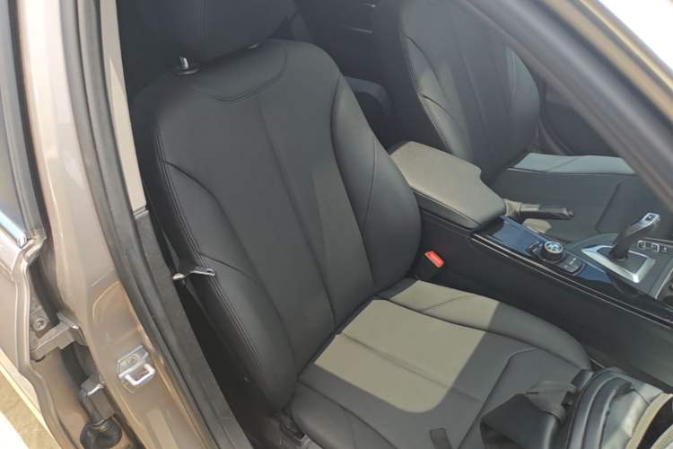 Used BMW 3 Series 2016 320Li Ambition Model Right Front Seat