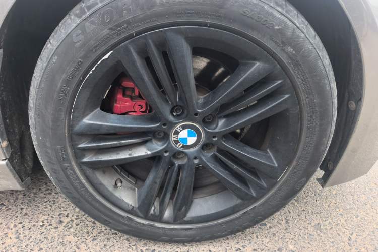 Used BMW 3 Series 2016 320Li Ambition Model Right Front Wheel Hub