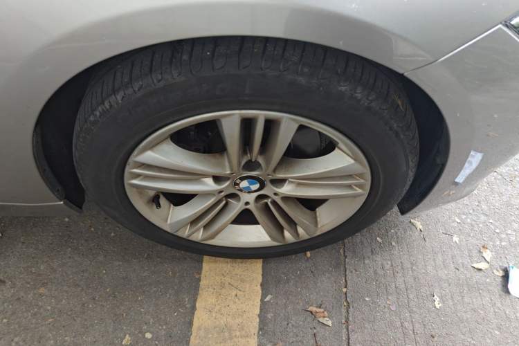 Used BMW 3 Series 2016 320i Fashion Model Right Front Wheel Hub
