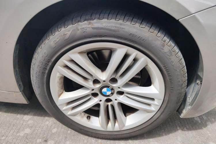 Used BMW 3 Series 2016 320Li Ambition Model Right Front Wheel Hub