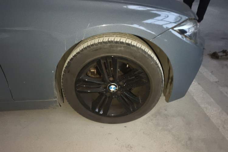 Used BMW 3 Series 2016 320Li Ambition Model Right Front Wheel Hub