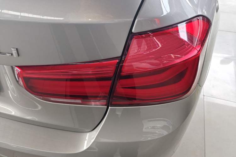 Used BMW 3 Series 2016 320Li Ambition Model Right Rear Taillight
