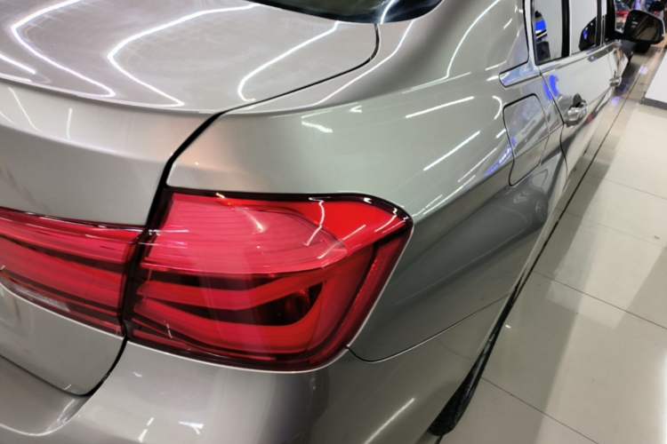 Used BMW 3 Series 2016 320Li Fashion Model Right Rear Taillight