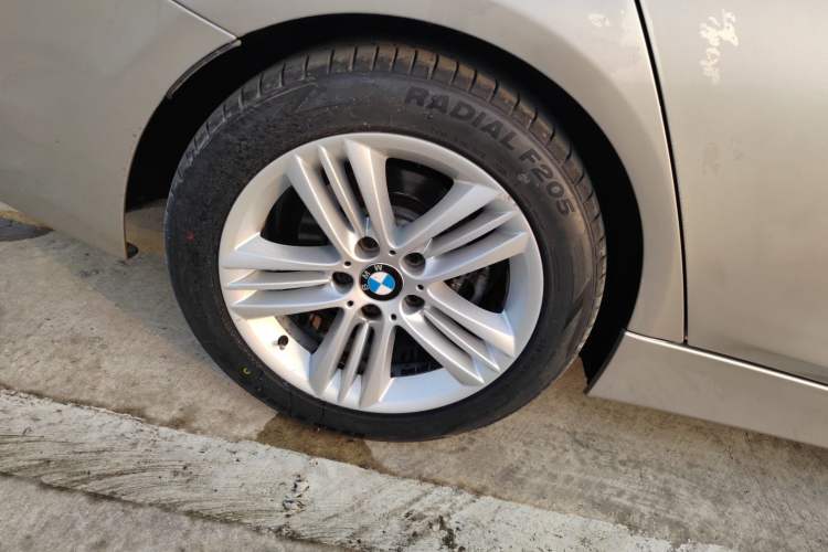 Used BMW 3 Series 2016 320Li Ambition Model Right Rear Wheel Hub