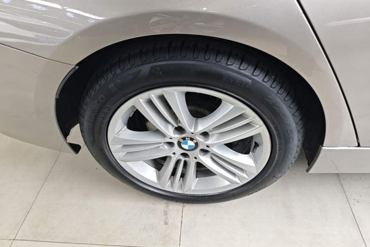 Used BMW 3 Series 2016 320Li Ambition Model Right Rear Wheel Hub
