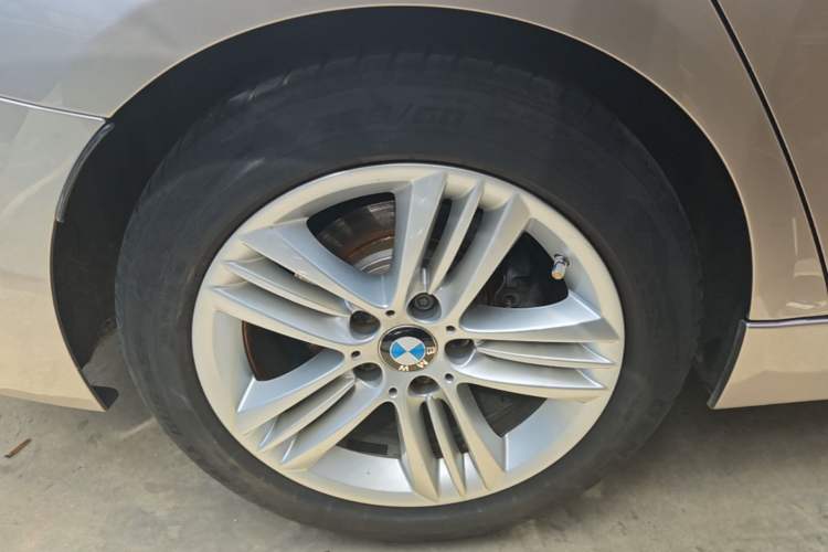 Used BMW 3 Series 2016 320Li Ambition Model Right Rear Wheel Hub