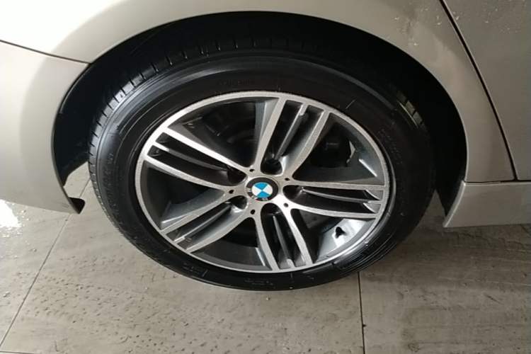 Used BMW 3 Series 2016 320Li Ambition Model Right Rear Wheel Hub