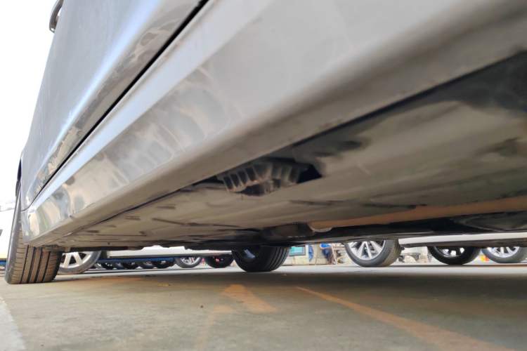 Used BMW 3 Series 2016 320Li Ambition Model Right Side Sill